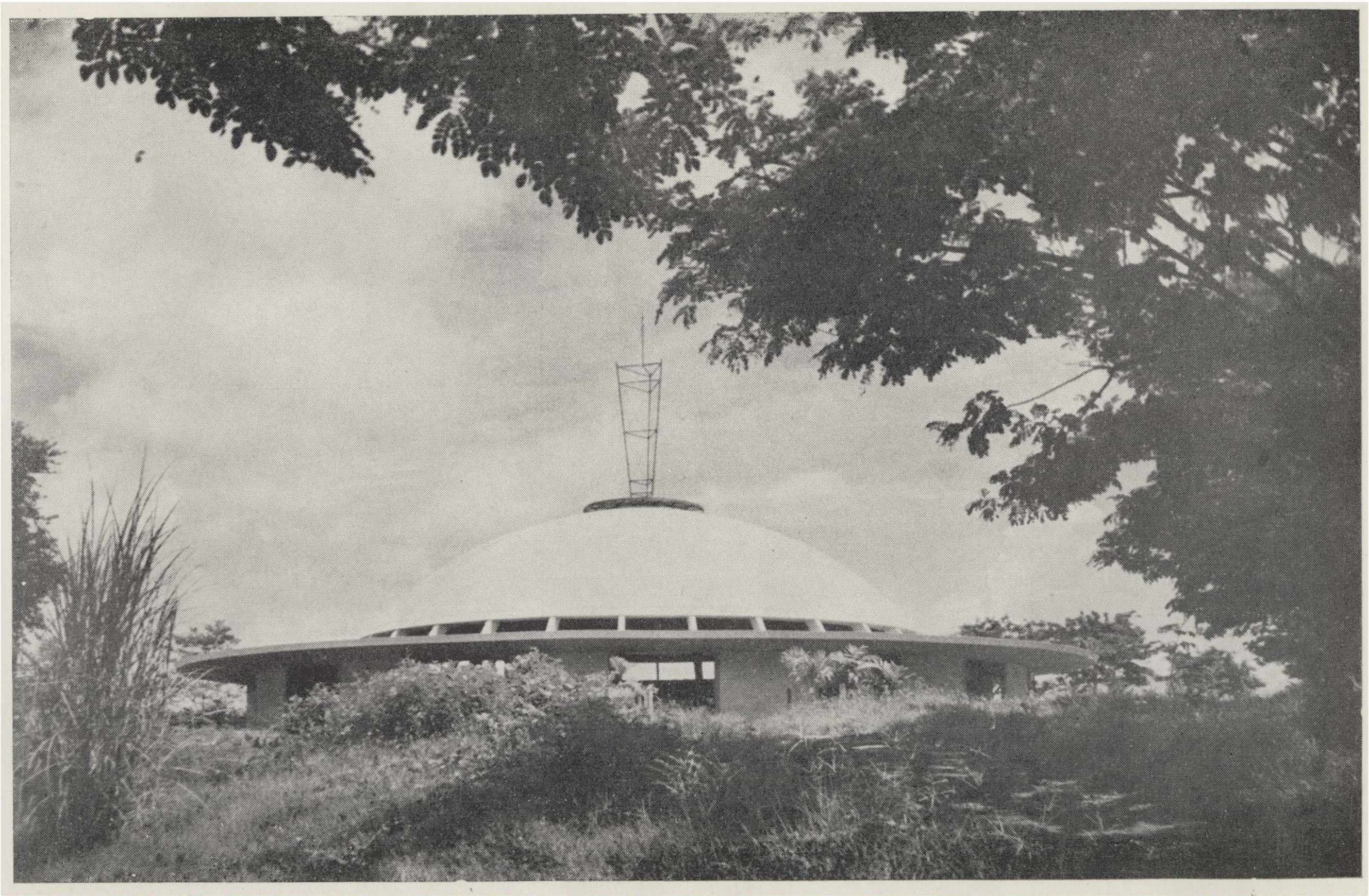 Photos of Church of the Holy Sacrifice in DE AYALA, FERNANDO ZÓBEL. “The Chapel of the Holy Sacrifice at the University of the Philippines.” Philippine Studies 5, no. 1 (1957): 1–8.